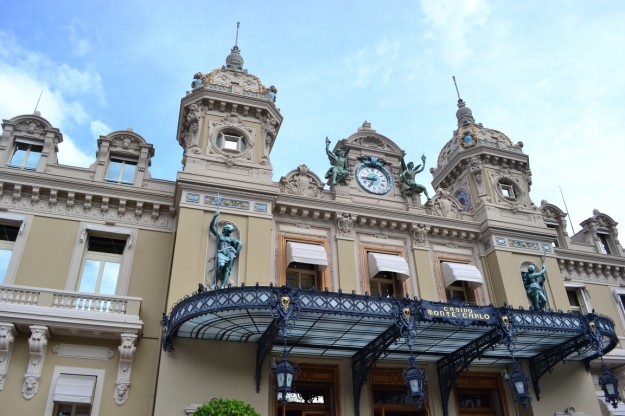 El famoso casino de Montecarlo, Principado de Mónaco